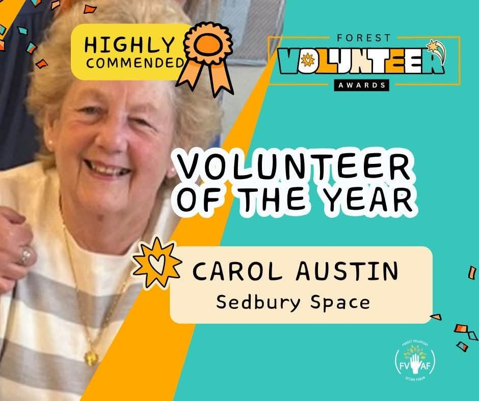 carol wins the volunteer of the year commended award